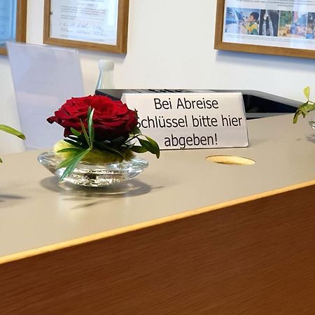 Gaeste- Und Tagungshaus Am Glockengarten Berlijn Buitenkant foto