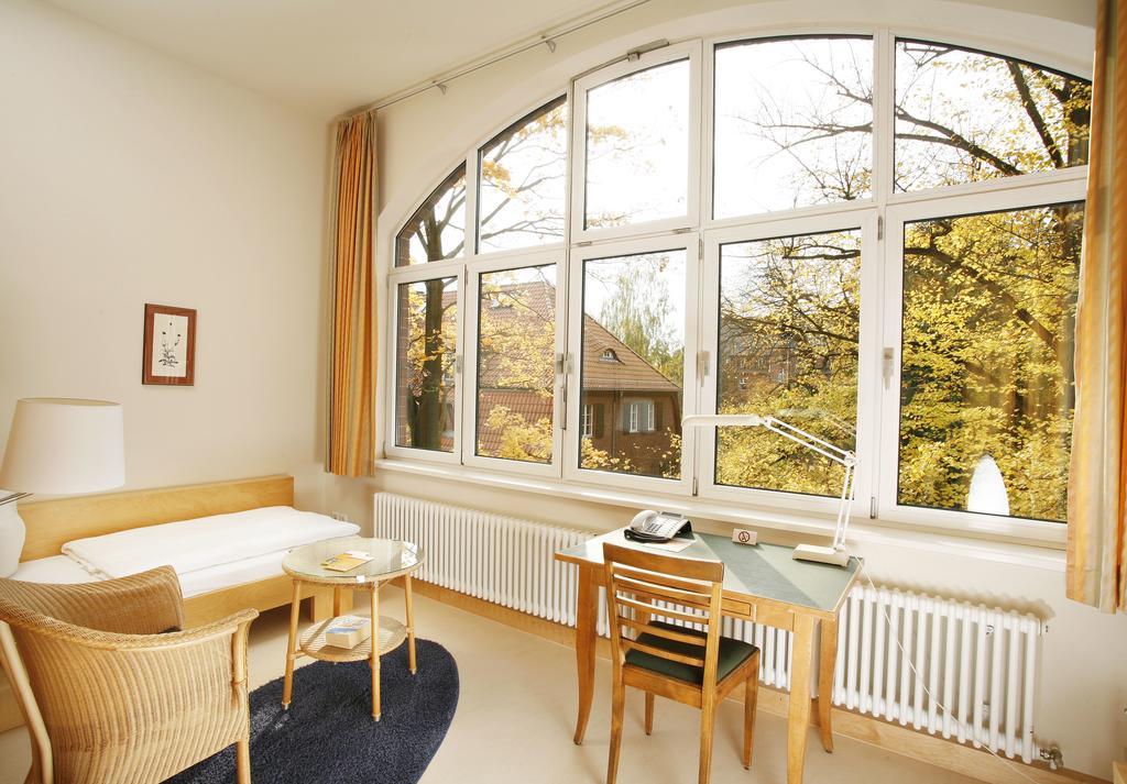 Gaeste- Und Tagungshaus Am Glockengarten Berlijn Buitenkant foto