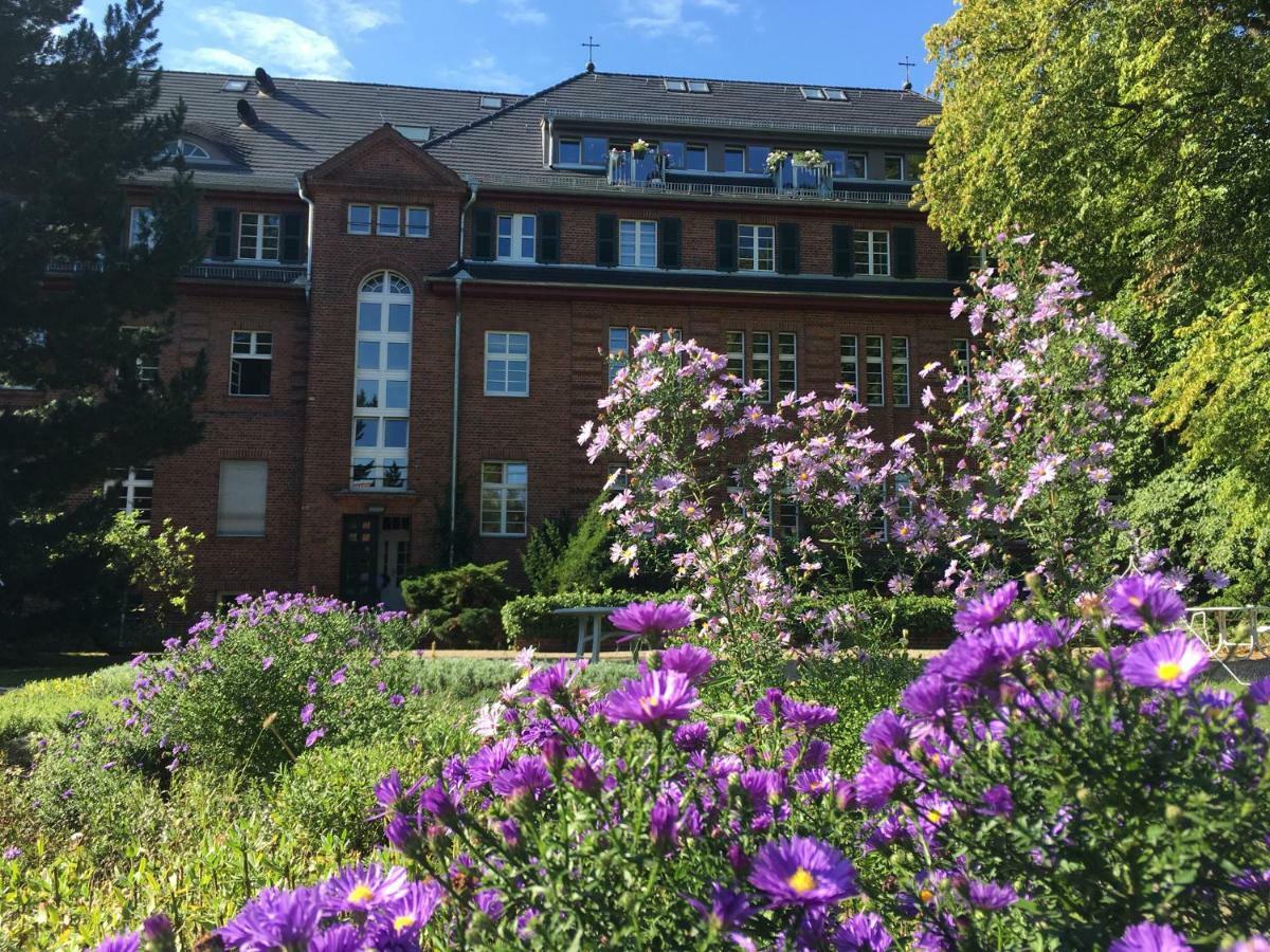 Gaeste- Und Tagungshaus Am Glockengarten Berlijn Buitenkant foto